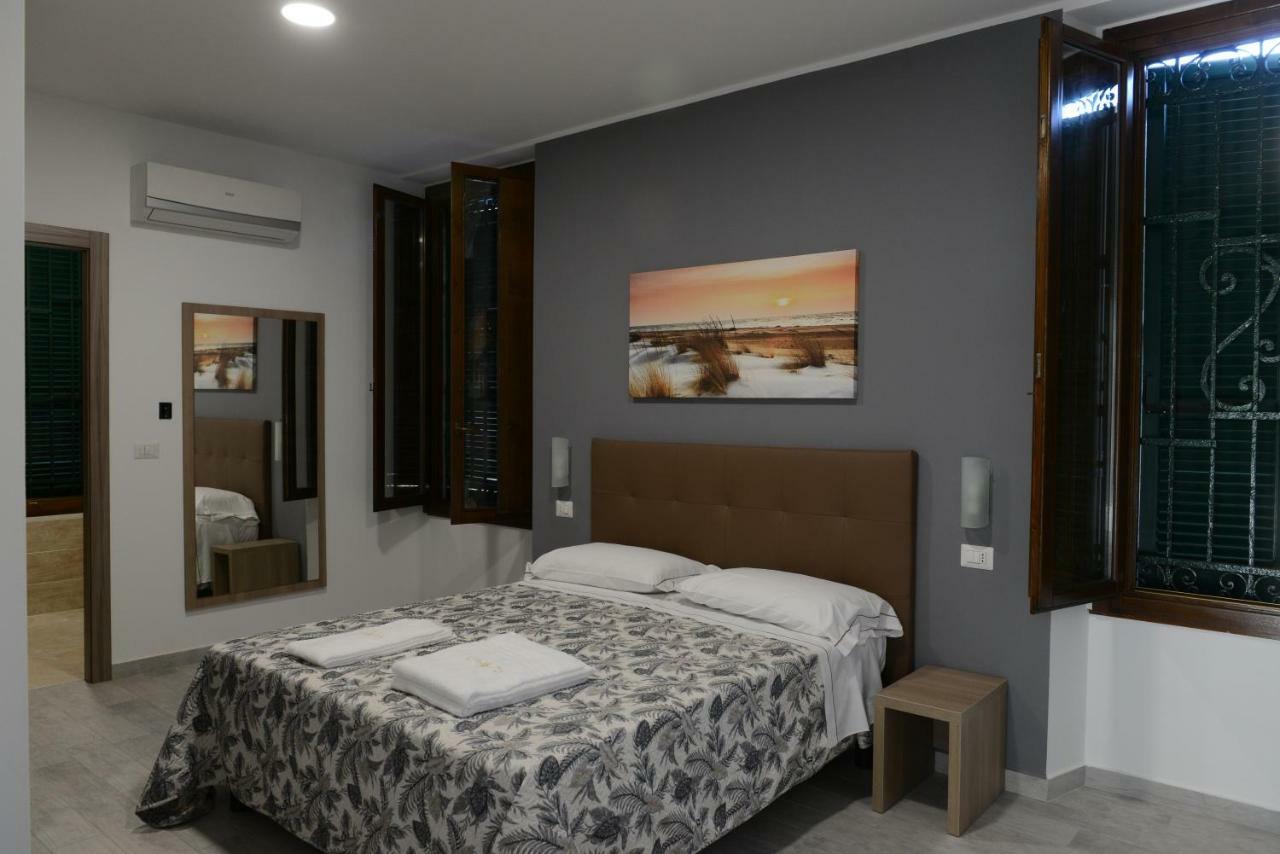 Hotel Oregon Milan Bagian luar foto